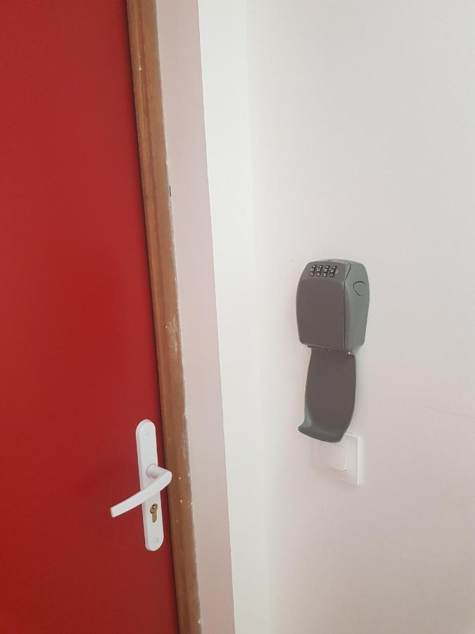10 - Joli studio neuf avec vue sur jardin arboré, parking privatif gratuit Razac-sur-lʼIsle Esterno foto